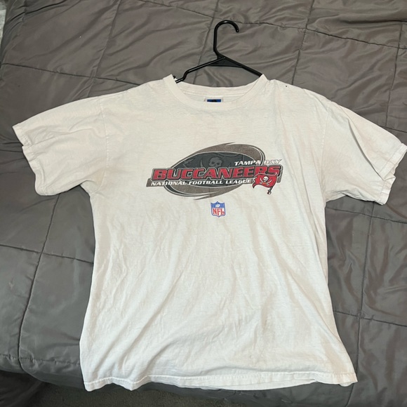 Selling 8 shirts from Sm-XXL - Picture 9 of 16